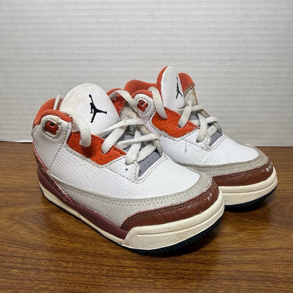 Jordan Retro 3 "Dunk On Mars" Toddler 7C Pre Owned
